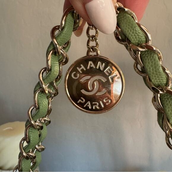 RARE Chanel 22 Green Caviar Leather Shoulder Bag EUC - Picture 13 of 16